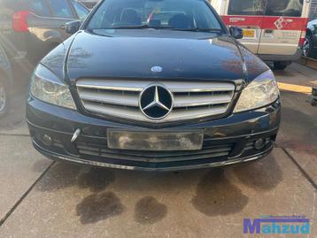 MERCEDES C KLASSE W204 ZWART 197 voorbumper 2007-2011 beschikbaar voor biedingen