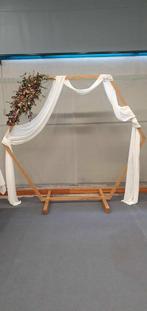 Arche hexagonale en chêne