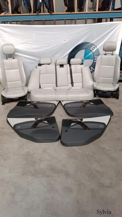 Creme leder sport interieur elektrisch BMW X3  serie  E83, Auto-onderdelen, Interieur en Bekleding, Gebruikt, Ophalen of Verzenden