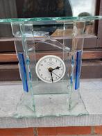 Horloge en verre, fonctionne toujours et aucun dommage, Maison & Meubles, Accessoires pour la Maison | Horloges, Analogique, Enlèvement ou Envoi