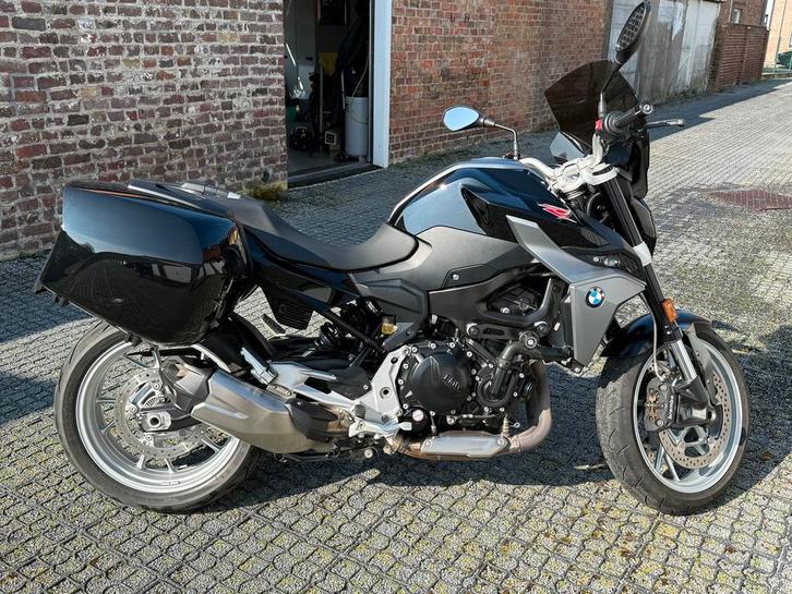 Verlaagd in prijs - BMW F900R  - quasi full option!, Motoren, Motoren | BMW, Particulier, Cruise Control, Ophalen
