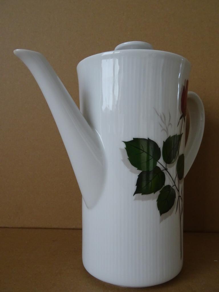 Ancienne Théière En Porcelaine Winterling Western Germany – Art Déco – Hauteur 23,5 Cm