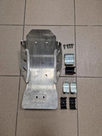 Ktm aluminium skidplate 250/350 exc-f 2017-2023

 beschikbaar voor biedingen