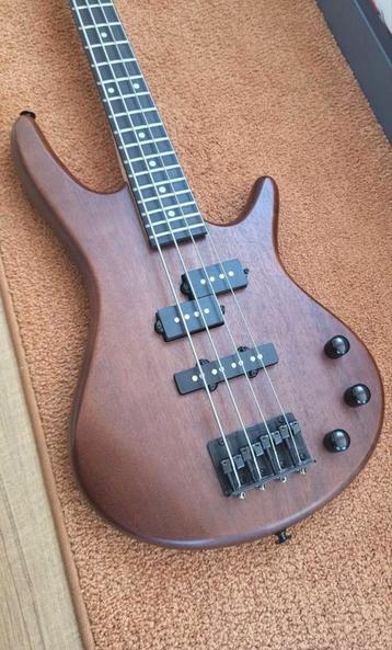 Guitare basse Ibanez, Enlèvement, Comme neuf, Électrique