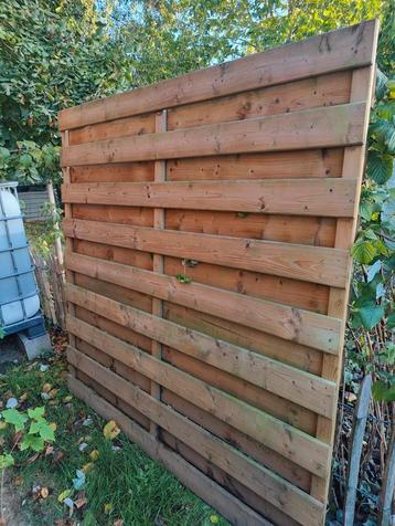 Tuinscherm  beschikbaar voor biedingen