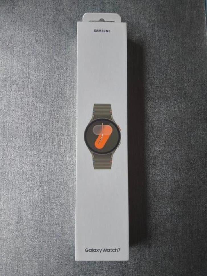 Samsung Galaxy Watch 7, nieuw in verpakking, Handtassen en Accessoires, Smartwatches, Nieuw, Groen, Ophalen
