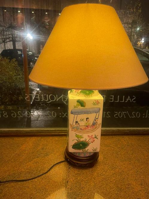 Grandes lampes de table style chinois en porcelaine, Huis en Inrichting, Lampen | Tafellampen, Zo goed als nieuw, Ophalen