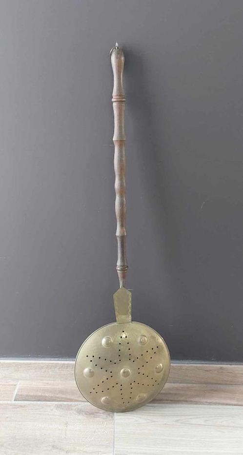 Oude koperen wasbak, houten handvat, Antiek en Kunst, Curiosa en Brocante, Ophalen