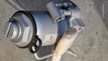 Potkrik 20 ton, nooit gebruikt. beschikbaar voor biedingen