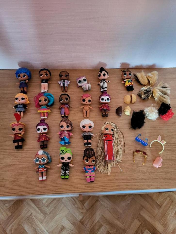 LOL Surprise poppetjes te koop 
2€ per stuk, Verzamelen, Poppetjes en Figuurtjes, Ophalen
