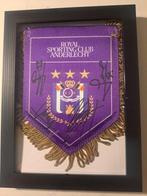 Gesigneerd Vaantje Anderlecht (fotobewijs), Verzamelen, Sportartikelen en Voetbal, Ophalen of Verzenden, Nieuw, Vaantje of Sjaal