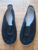 Chaussures de gym noires 34, Enlèvement ou Envoi, Utilisé, Autres types, Fille