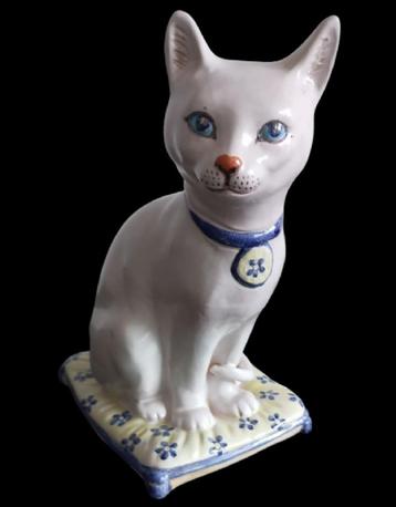 Terracotta Italiaanse poes beschikbaar voor biedingen