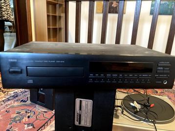 Lecteur cd YAMAHA CDX 570 disponible aux enchères