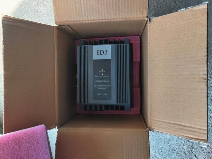 Variateur de fréquence industriel ED3 – 5,5 kW – triphasé –, Bricolage & Construction, Électricité & Câbles, Neuf, Autres types