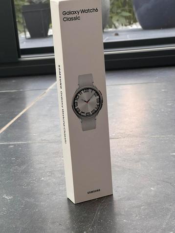 NIEUW - Galaxy Watch 6 Classic LTE Zilver 47mm beschikbaar voor biedingen