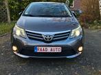 Toyota avensis 2.0 d4d / 91kw / cuire _ GPS _CAMERA / 2012 !, Auto's, Toyota, Voorwielaandrijving, Avensis, Zwart, 4 cilinders