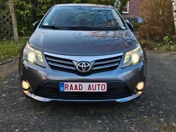 Toyota avensis 2.0 d4d / 91kw / cuire _ GPS _CAMERA / 2012 ! beschikbaar voor biedingen