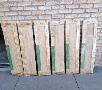 Keramische parketvloer tegels 4,6m² over.  beschikbaar voor biedingen
