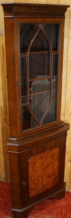Engelse Hoekvitrine kast hoekkast zilverkast hoekmeubel ART, Huis en Inrichting, Ophalen, Minder dan 50 cm, Antiek, Vintage, Perdijk en Groeneveld hoekmeubel