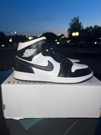 Nike Air Jordan 1 Mid Panda (44), Zwart, Nike, Nieuw, Ophalen of Verzenden