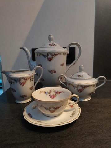 Vintage koffieset beschikbaar voor biedingen