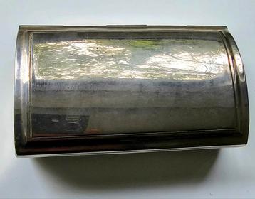 Verzilverde brillenkoker met suede beschikbaar voor biedingen