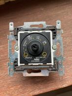 Niko universele dimmer, Doe-het-zelf en Bouw, Elektriciteit en Kabels, Ophalen, Nieuw, Schakelaar