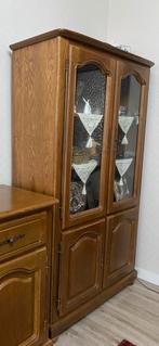 Eikenhouten vitrinekast, Huis en Inrichting, Kasten | Buffetkasten, Ophalen, Zo goed als nieuw, Eikenhout
