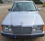 oldtimer Mercedes CE230, Auto's, Elektrische ramen, Mercedes-Benz, Handgeschakeld, Grijs