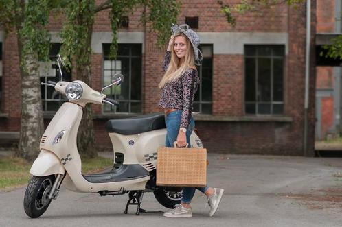 Venesi Scooter | Klasse A of B – Stijlvol en Zuinig Rijden, Fietsen en Brommers, Brommers | Vespa, Nieuw, Overige modellen, Ophalen of Verzenden