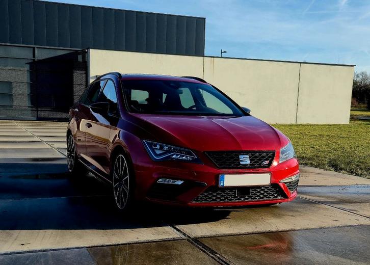 Seat Leon Cupra ST300 4drive, Autos, Seat, Particulier, Leon, 4x4, ABS, Caméra de recul, Phares directionnels, Régulateur de distance