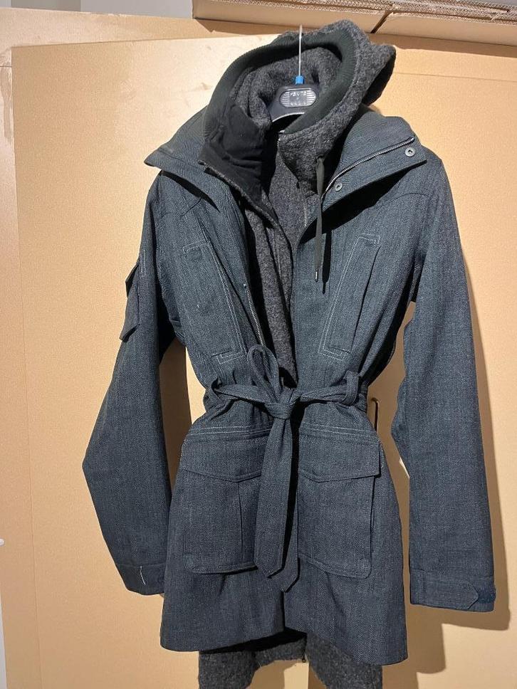 Dames skijas en wollen onderjas Bergans maat L, Kleding | Dames, Wintersportkleding, Zo goed als nieuw, Jack, Maat 42/44 (L), Ophalen