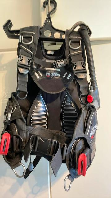 Trimvest Mares Dragon, maat Large beschikbaar voor biedingen