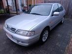 Nissan Primera 2.0i SLX | Automaat | 99.000km | GEKEURD, Auto's, 4 deurs, Stof, Bedrijf, Grijs