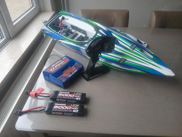 Boot rc, Hobby en Vrije tijd, Modelbouw | Boten en Schepen, Zo goed als nieuw, 1:50 tot 1:200, Overige merken, Ophalen of Verzenden