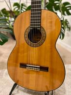 Aria A588 Klassieke gitaar inclusief koffer, Muziek en Instrumenten, Snaarinstrumenten | Gitaren | Akoestisch, Ophalen, Zo goed als nieuw