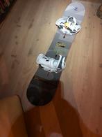 Snowboard burton + bindingen en zak, Sport en Fitness, Ophalen, Zo goed als nieuw, Board