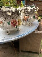 2 oude cache pots met bloemen, Antiek en Kunst, Ophalen