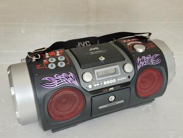 Ghettoblaster 90's soundmachine beschikbaar voor biedingen