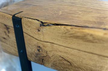 Console in oude eikenhouten balk beschikbaar voor biedingen