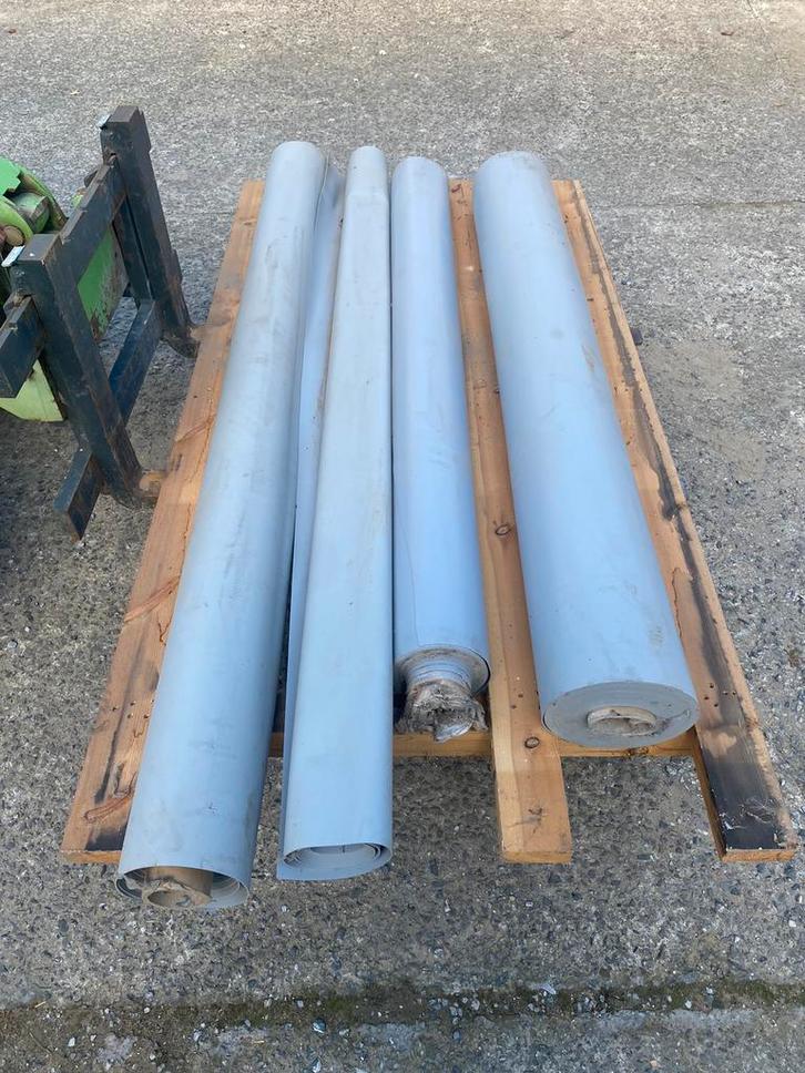 Reststukken lichtgrijze zwembad liner, Tuin en Terras, Zwembaden, Zo goed als nieuw, Inbouwzwembad, 120 cm of meer, 400 cm of meer