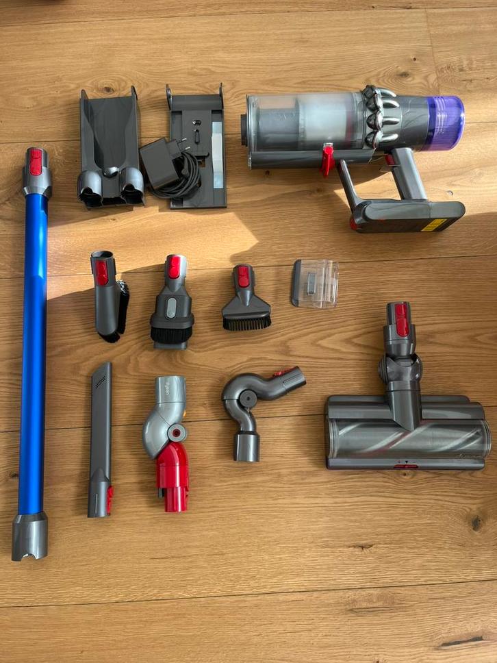 Dyson v11 stofzuiger, Huis en Inrichting, Schoonmaakartikelen, Ophalen of Verzenden
