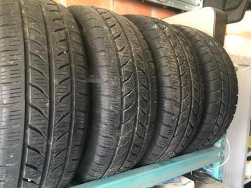 winterbanden 215/70-r15c