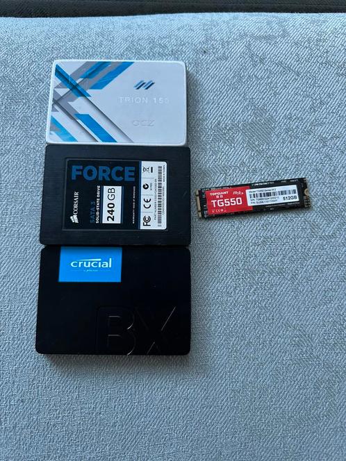 3x 240GB SATA SSDs + 1x 512GB M.2 SATA SSD, Computers en Software, Harde schijven, Zo goed als nieuw, SSD, SATA, Ophalen of Verzenden