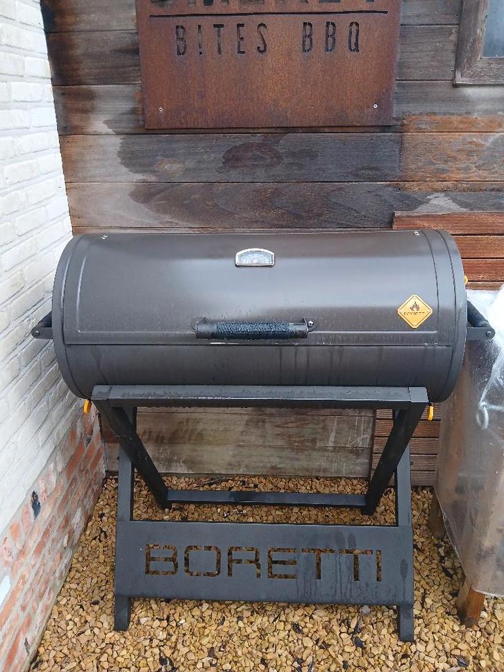 Boretti Barilo bbq + toebehoren!, Jardin & Terrasse, Barbecues au charbon de bois, Utilisé, Avec accessoires, Enlèvement