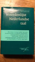 Woordenlijst Nederlandse taal - groen boekje, Ophalen of Verzenden, Zo goed als nieuw