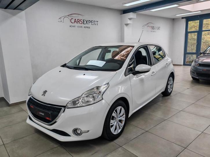 Peugeot 208 essence 148.000km 12 mois de Garantie, Auto's, Peugeot, Bedrijf, ABS, Adaptive Cruise Control, Airconditioning, Alarm