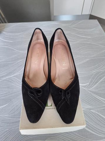 Chaussures Voltan en daim noires fabriquées en Italie taille, Enlèvement ou Envoi, Comme neuf