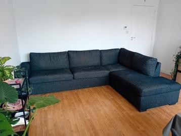 Hoeksalon beschikbaar voor biedingen